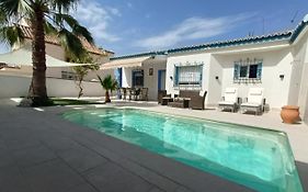 Stunning Villa In Aguadulce, Almeria Private Pool 400 Sqm Area 800M Beach